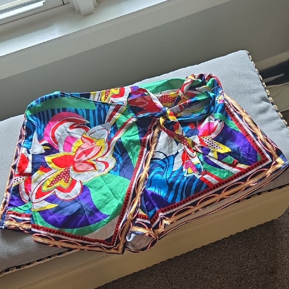 Vibrant Floral Wrap Tie Women's Shorts